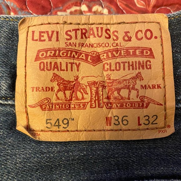Levi's Men's 549 Blue Jeans size 36 x 32 - Picture 2 of 3